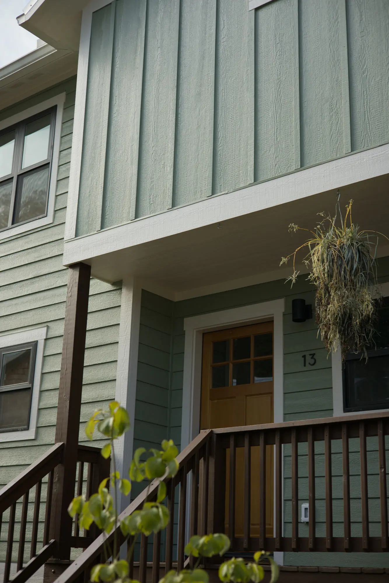 The front porch and entry of 13 Fireside Drive